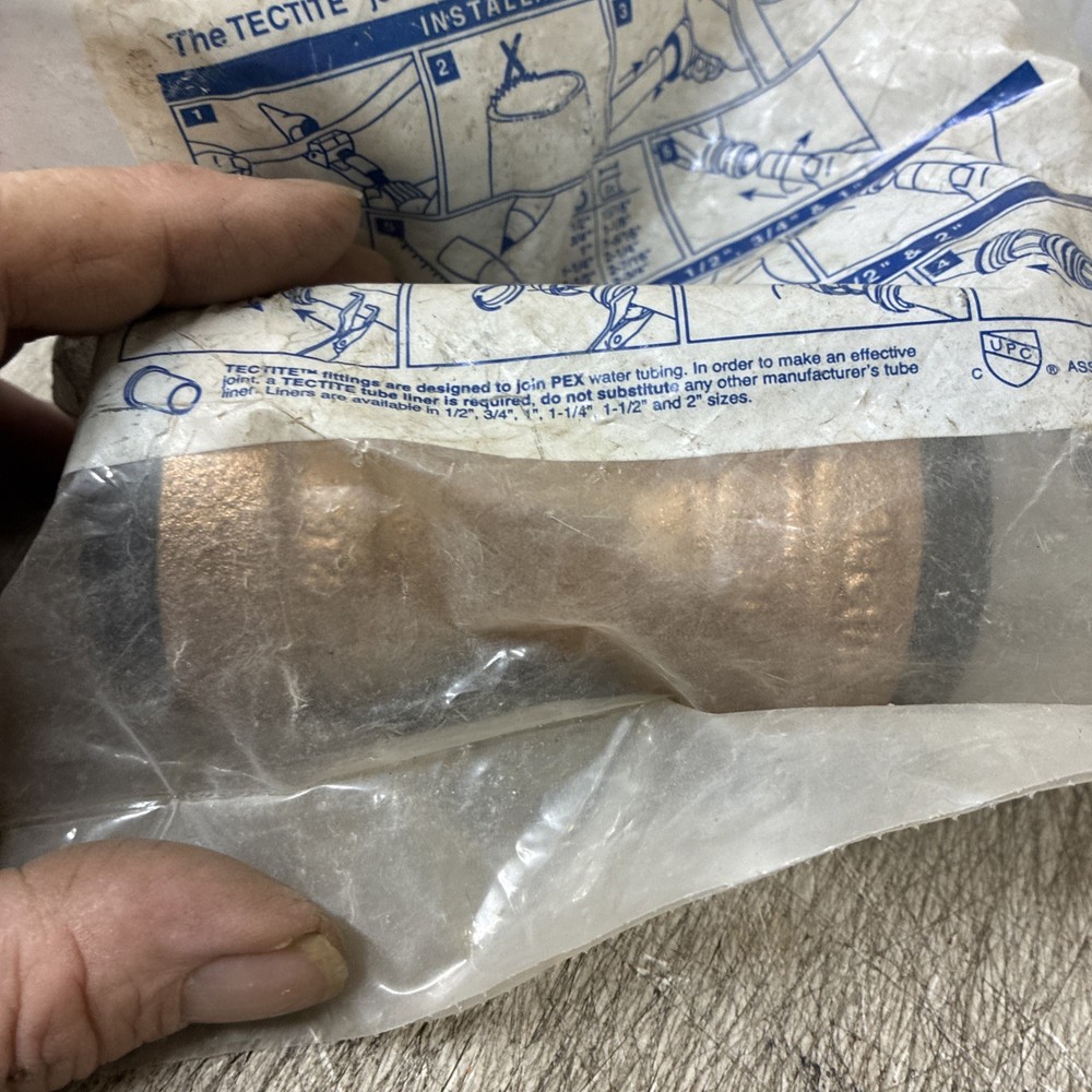 Tectite 1 1/4” Brass Push-to-Connect Coupling