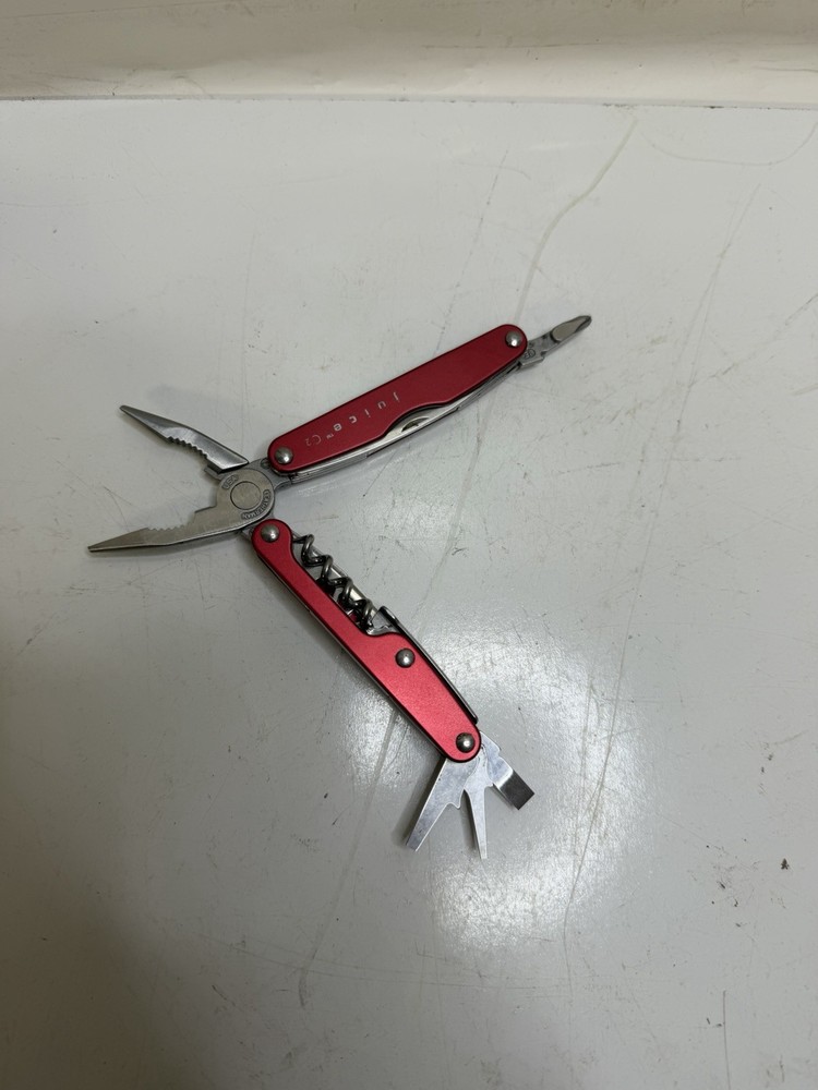 Leatherman Juice C2 Multi-Tool Multi-Plier Red
