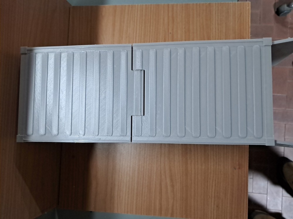Diorama Container Accessories 20 Ft 1/18