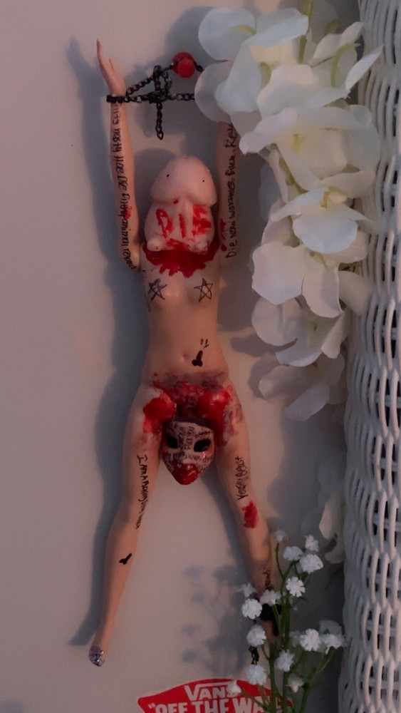 🏩Voodoo Doll With Newborn Sacrifice💒