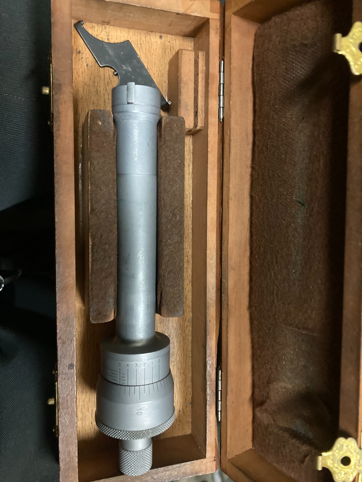 Etalon  ETALON BORE GAGE.800-1.000" Inside Bore Micrometer Gauge w/Wooden Case