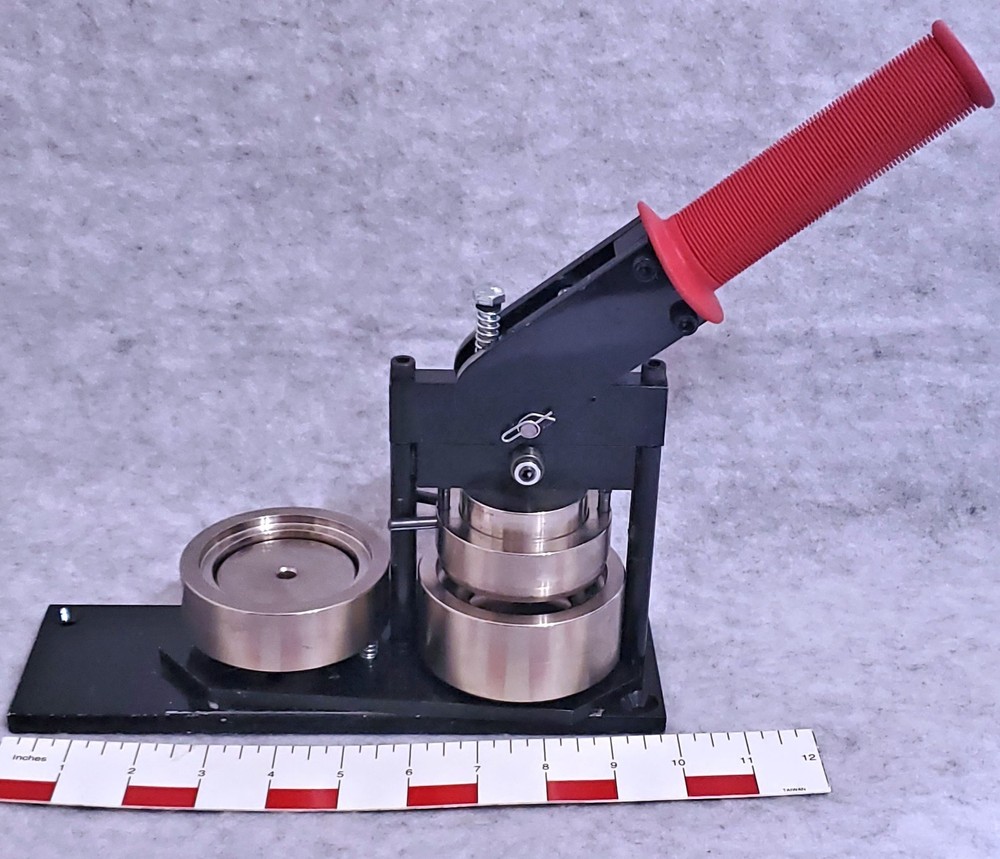 Tecre 225 Manual Button Maker 2.25” Button Maker VERY EXCELLENT CONDITION