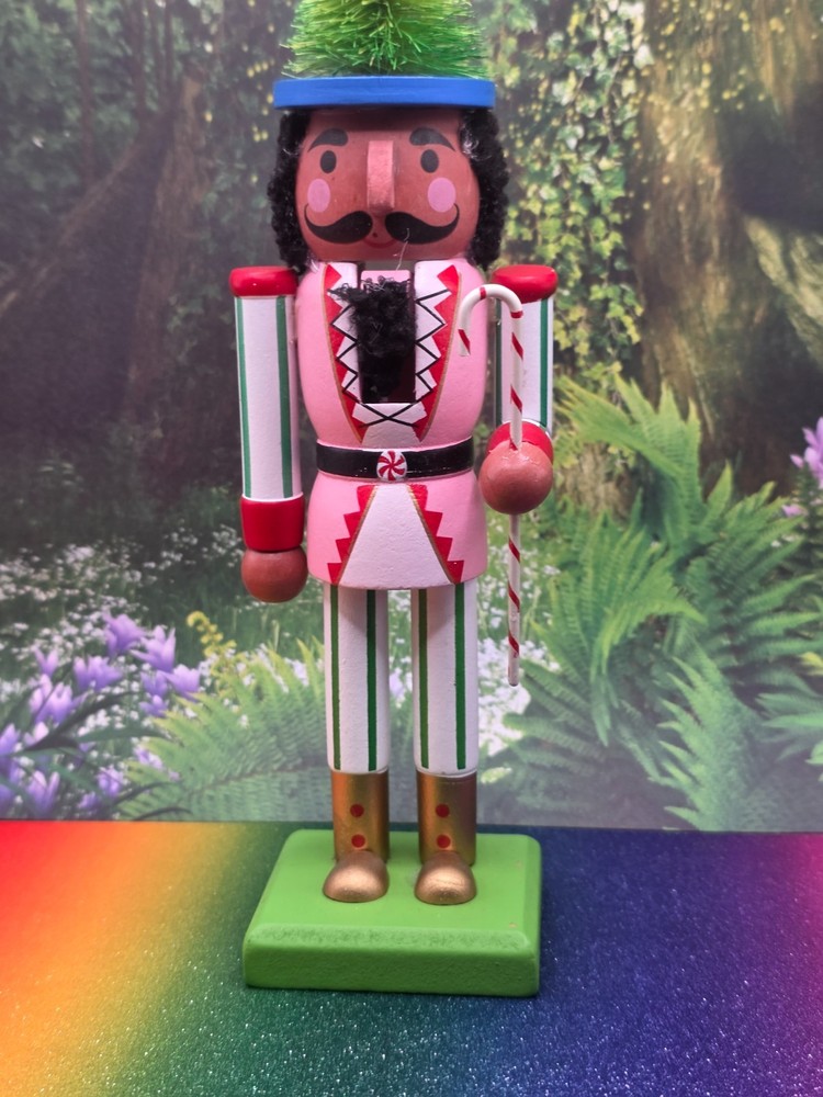 New 9" nutcracker Guard pink candy canes rainbow sisal tree hat Christmas