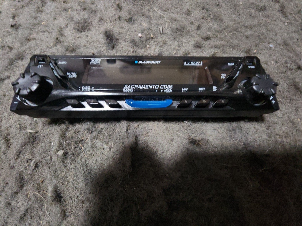 BLAUPUNKT SACRAMENTO CD33 FACEPLATE ONLY TESTED