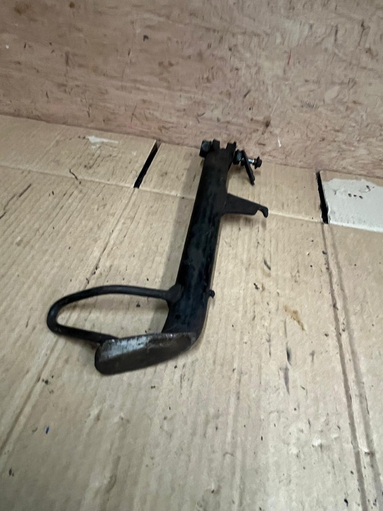 2009 Honda CBR 125 Side Stand
