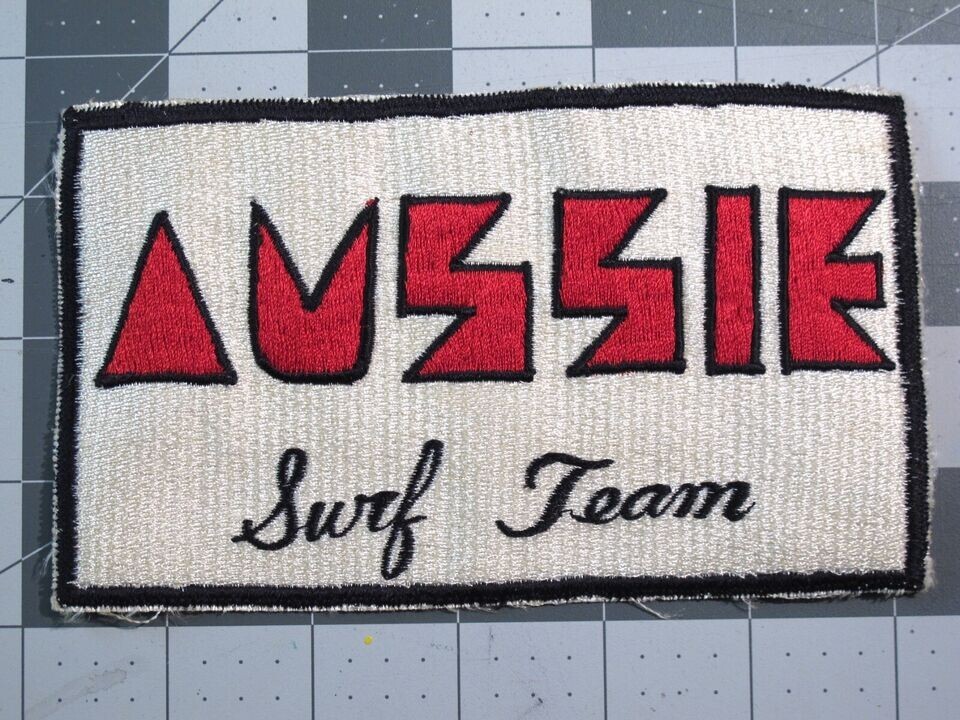 vtg 1960s Surfing ephemera - patch Aussie Surf Team