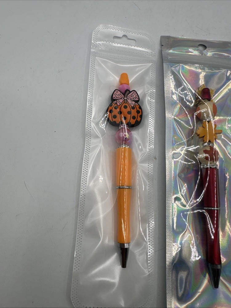4 miscellaneous beaded pens set Cute