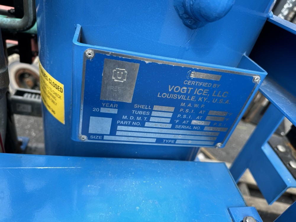 Vogt Ice Maker Machine Model 4000, High Capacity Ice Machine,Working When Pulled