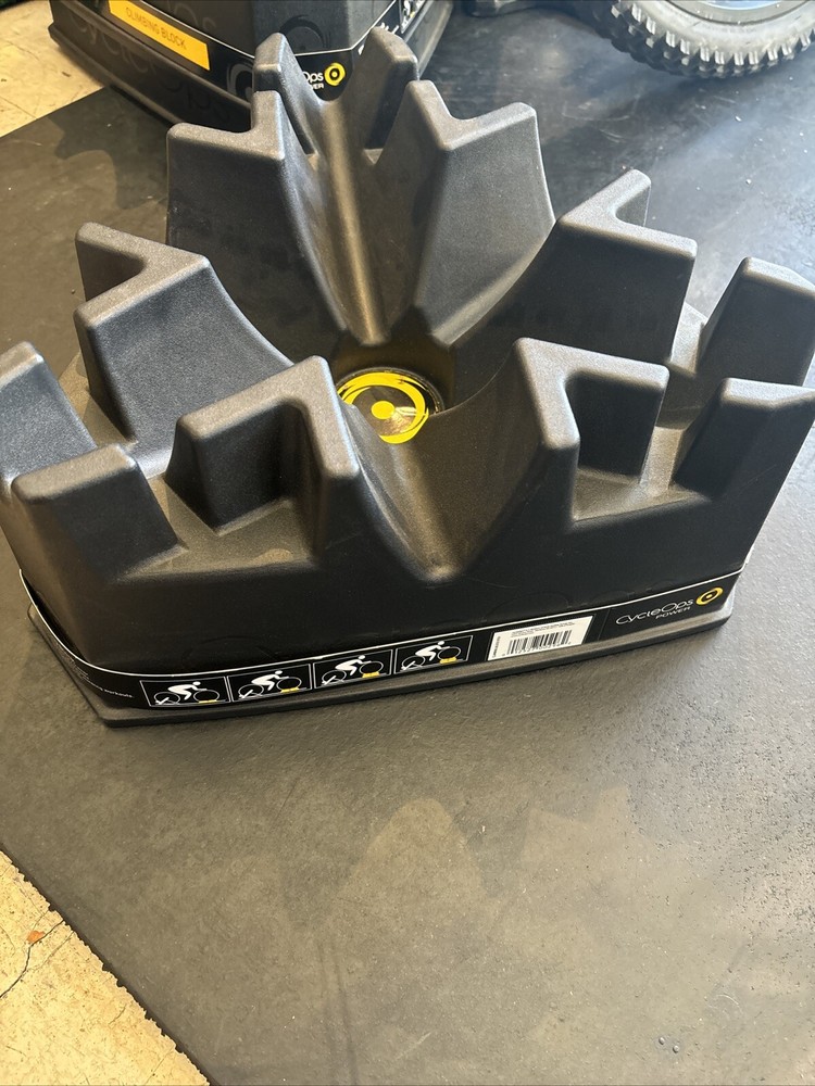 CycleOps Riser Leveling Block 9701 Bicycle Training Road / Mountain Stand