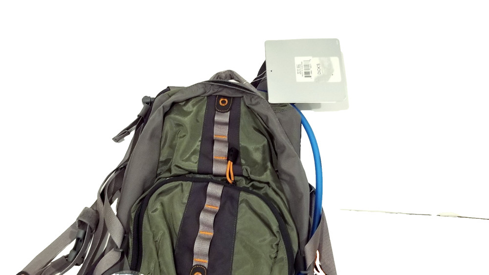 Camelbak Cloud Walker 70oz / 2L Hydration Backpack 60577 New