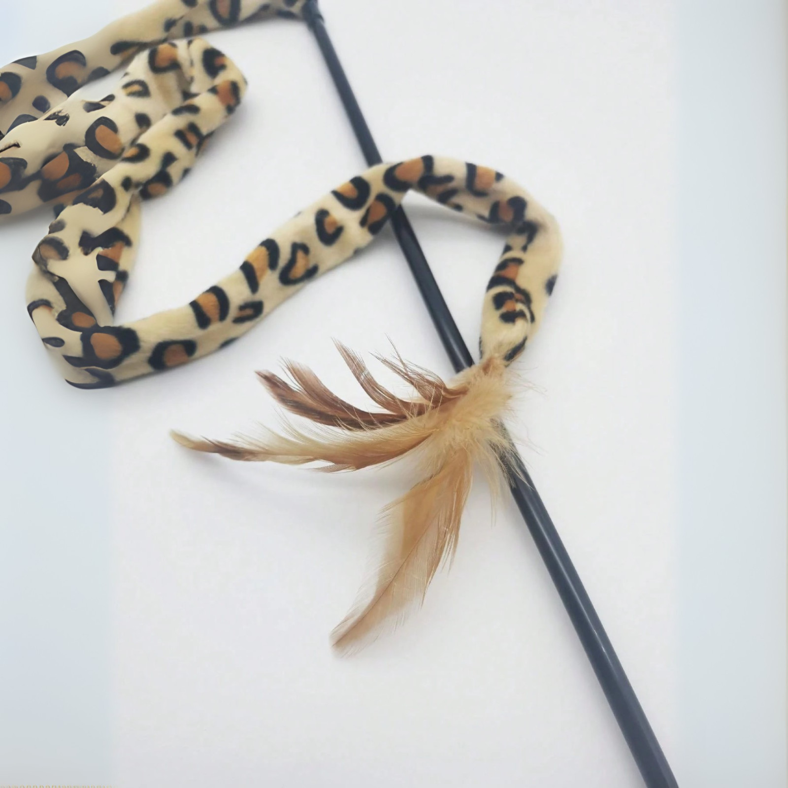 Cat Teaser Wand Indoor Interactive Kitten Fun Toy Teaser Exercise Feather Wand