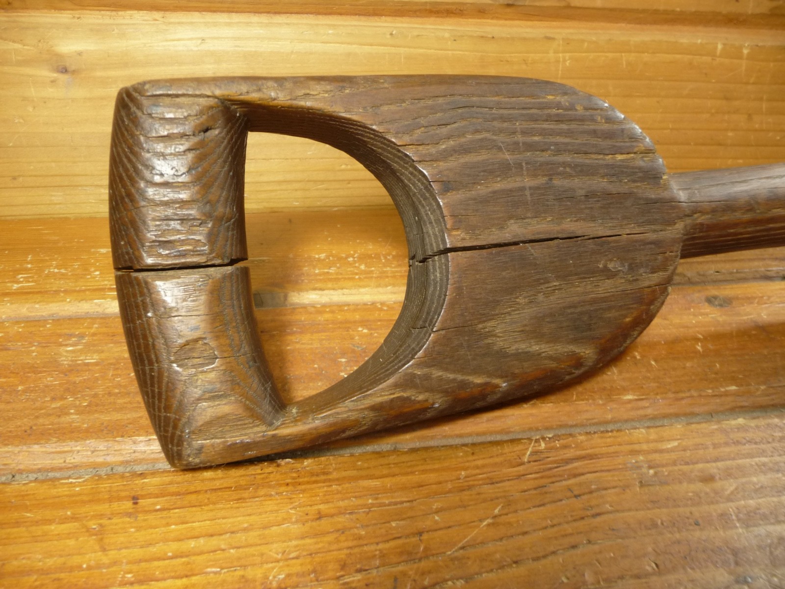 Vintage SIMPSON No. 2 Shovel Wood D Handle Spade Garden Antique