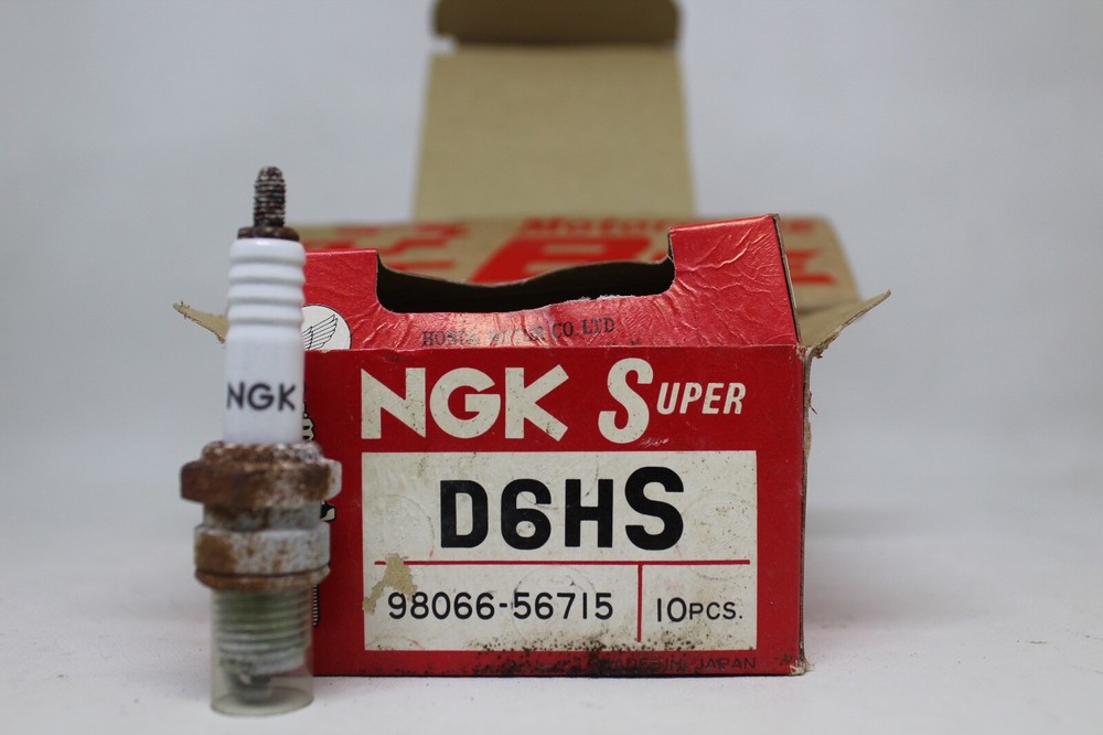 SPARK PLUGS NGK NOS D6HS FOR 10 PCS