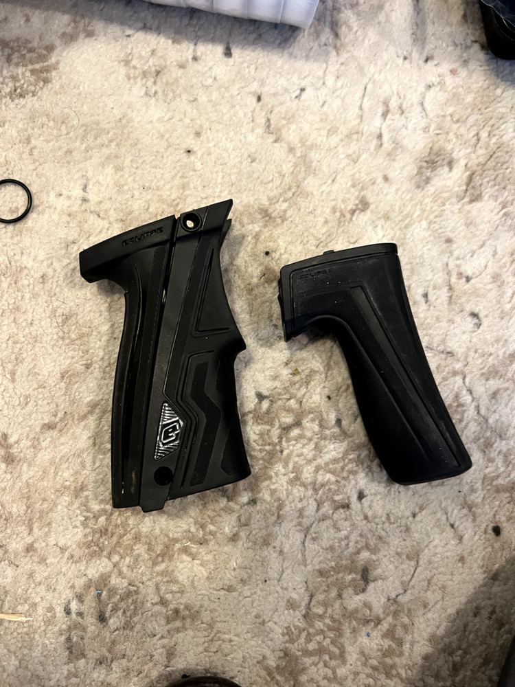 Black CS1 Paintball Grips for Planet Eclipse Cs1