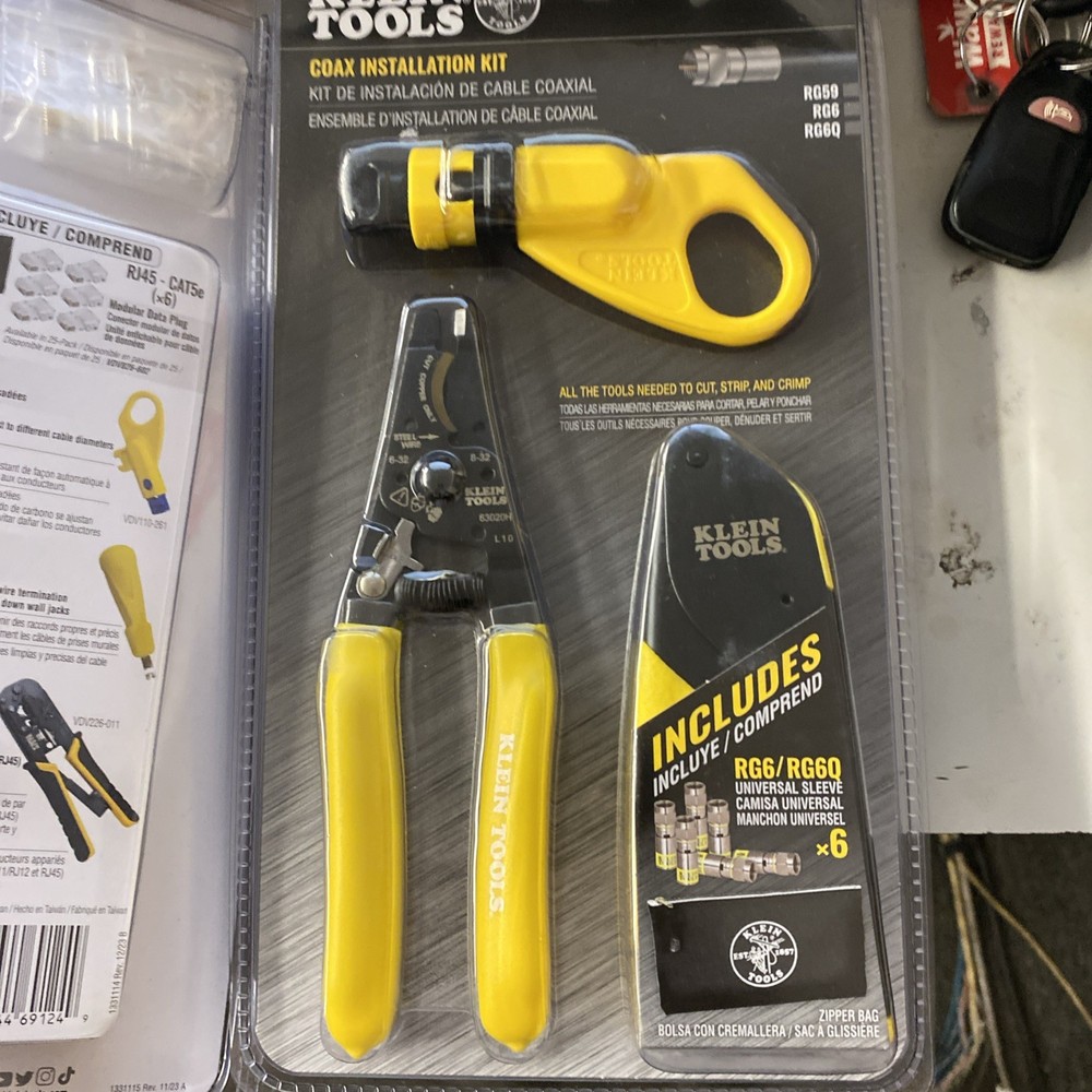 Klein Tools Data Cable Installation Kit Vdv026-212 Cut Strip and Crimp