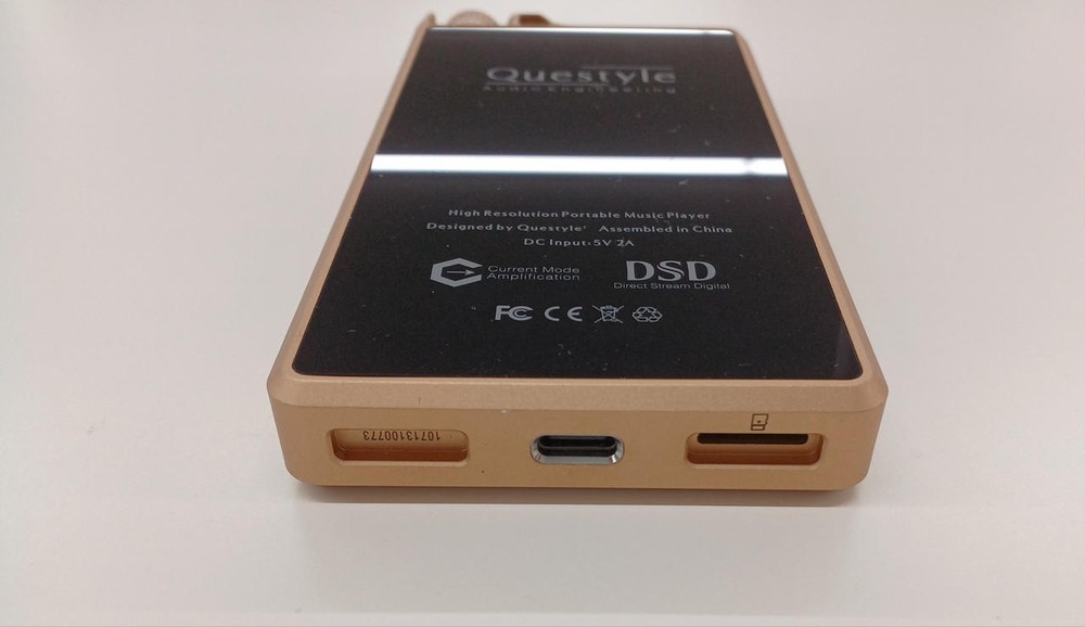 Audio Player Model QP2R QUESTYLE