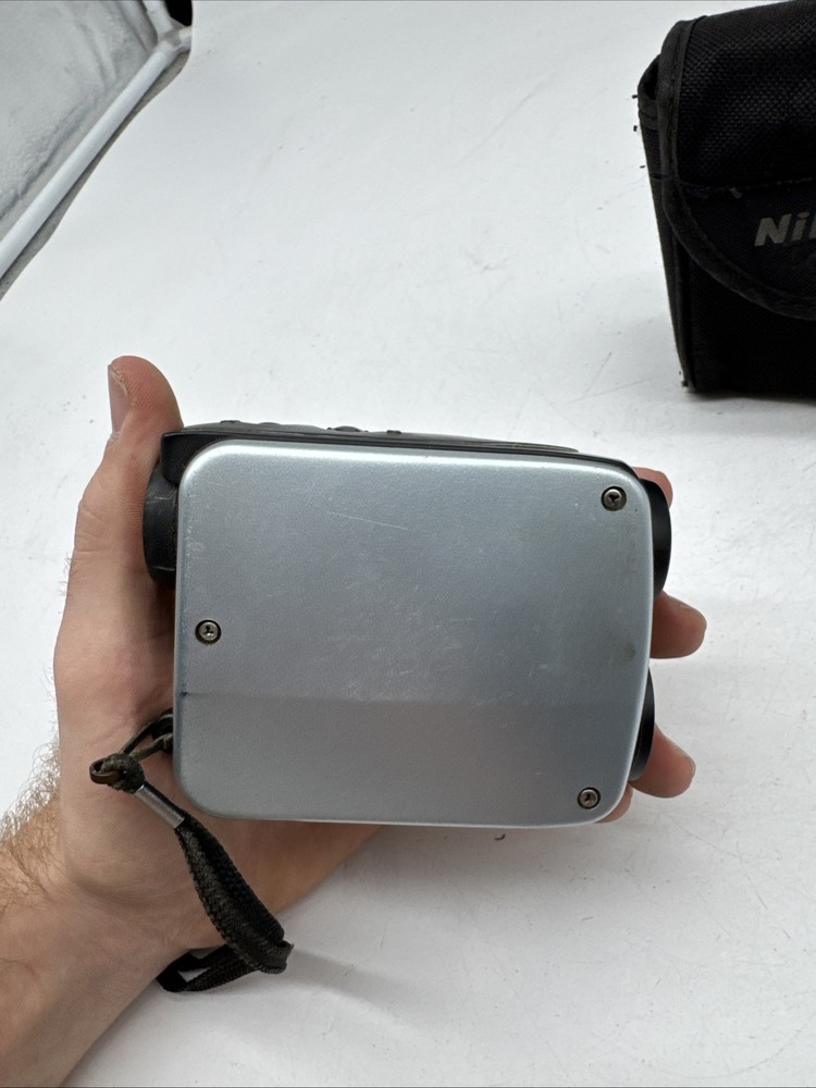 Nikon Laser 500. 13