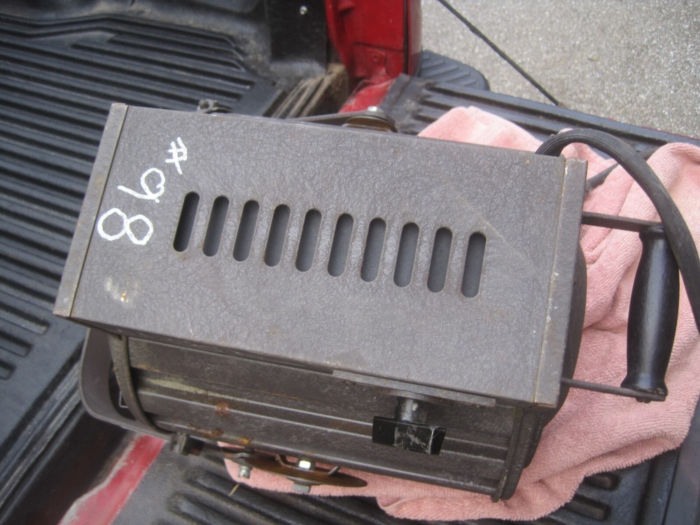 Mole Richardson Type 412 Studio Fresnel Light-WORKS