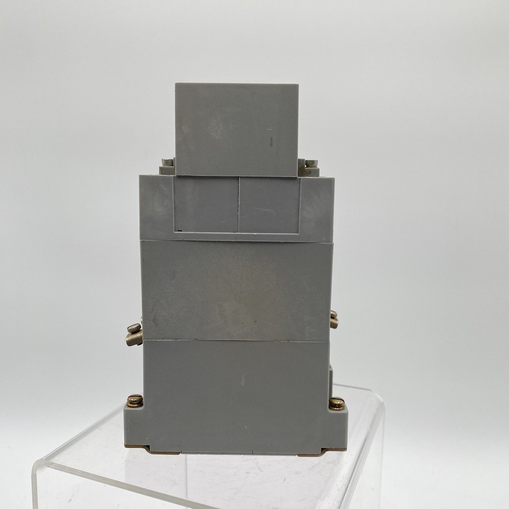 ALLEN BRADLEY 700-RT00N110A1 Series A Solid State Timer 2-120 Second On Delay