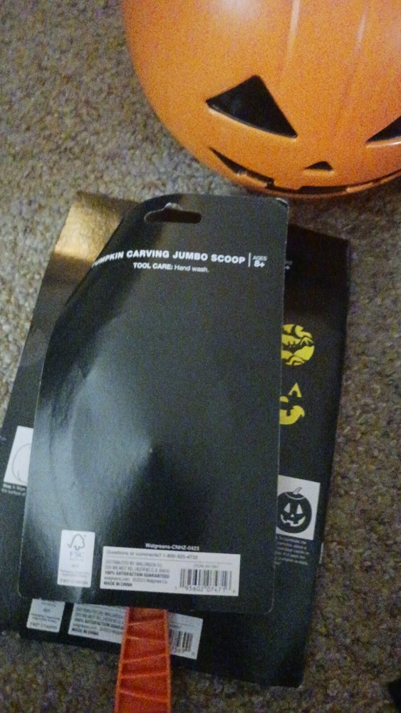 Pumpkin Carving Kit W/ Scoop