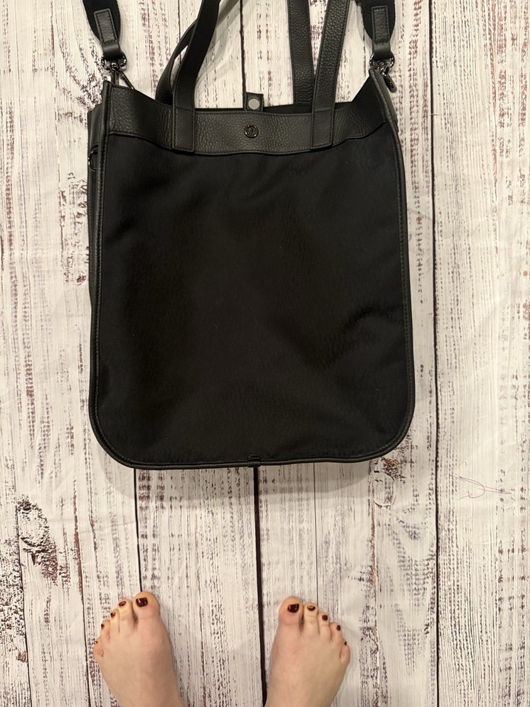 Lululemon Black Expandable Gym Bag