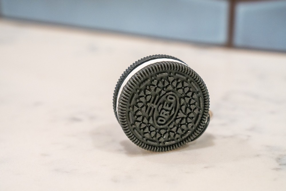 Oreo Cookie AirTag Holder Keychain Split Ring Plastic Black White Advertising