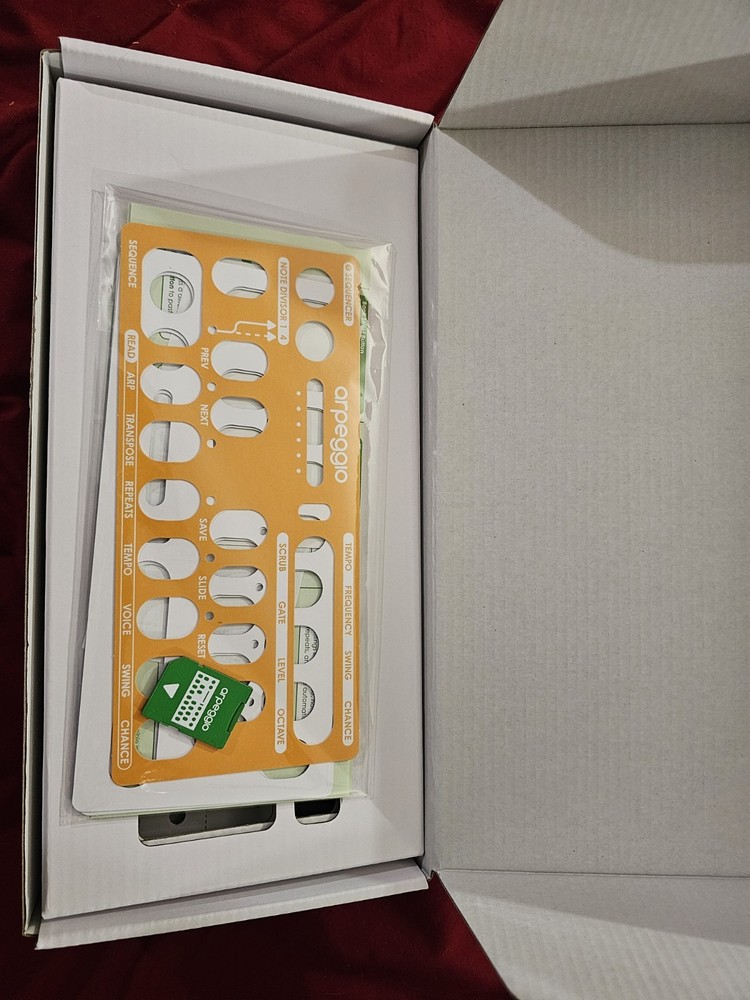 Tangible Instruments Arpeggio Desktop SYNTHESIZER