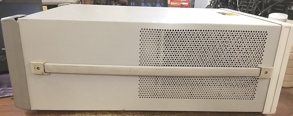 Agilent 8960 Series 10 E5515C Wireless Communication Test Set. UNIT ONLY *READ⬇