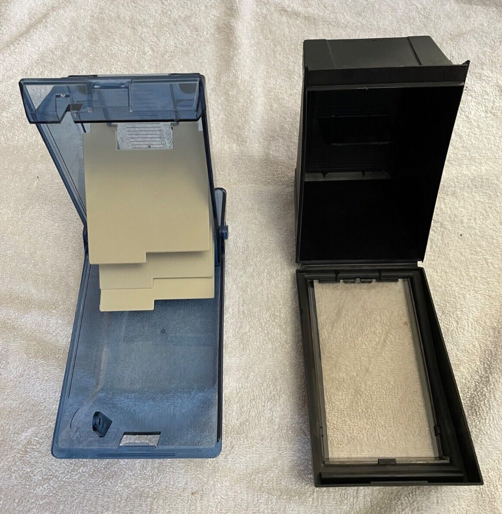 2 Vintage 3.5" Floppy Disk Holders; Brands - Fellowes & SRW Computer Components