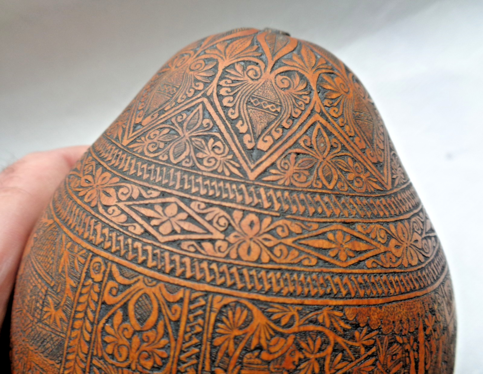 ANTIQUE SOUTH AMERICAN FOLK ART CARVED GOURD BULL FIGHTER, CHURCH, FARMER, LLAMA