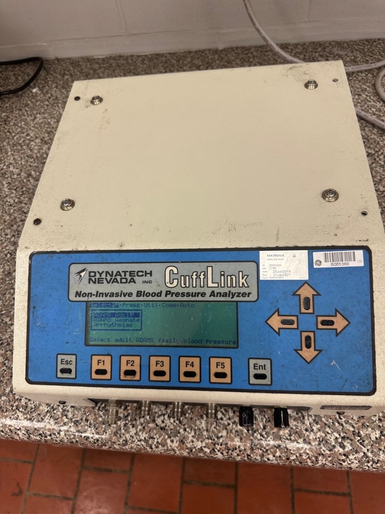 DYNATECH NEVADA CUFFLINK NON-INVASIVE BLOOD PRESSURE ANALYZER