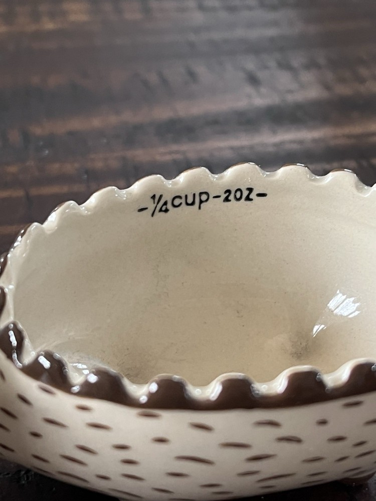 Creative Co-Op Hedgehog Measuring Cups 4 Sizes
