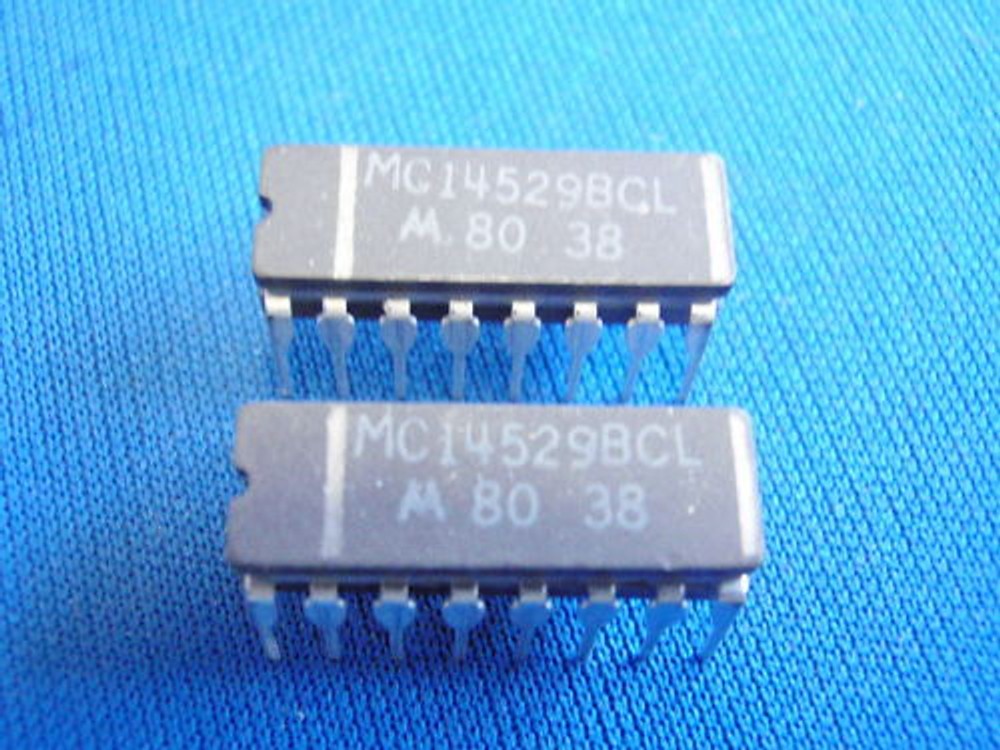 IC MODULE MOS 4529 = CD4529 including 2x 14140-110