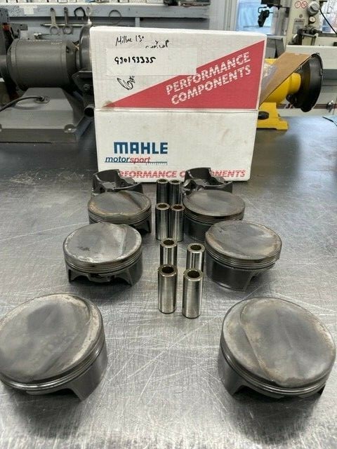 Mahle Pistons