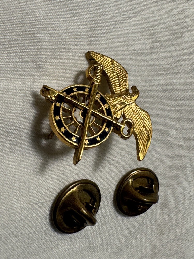 Vintage Quartermaster Corps Insignia Clasp Back Viet Nam