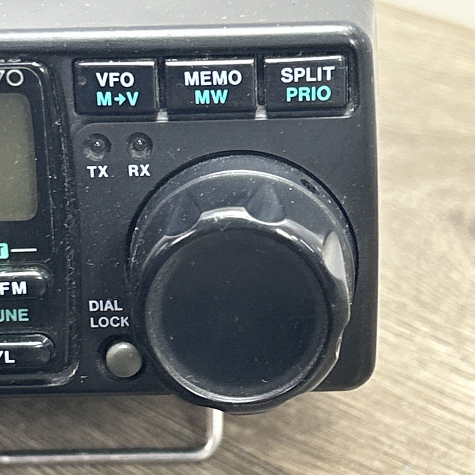 Alinco DX-70 Amateur Ham Radio Transmitter Transceiver With Microphone OEM