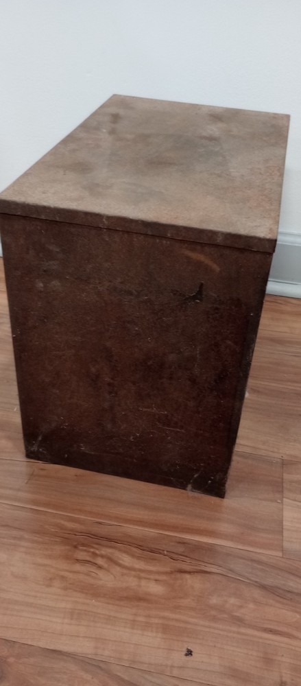Vintage Shurhit tool box - missing drawers