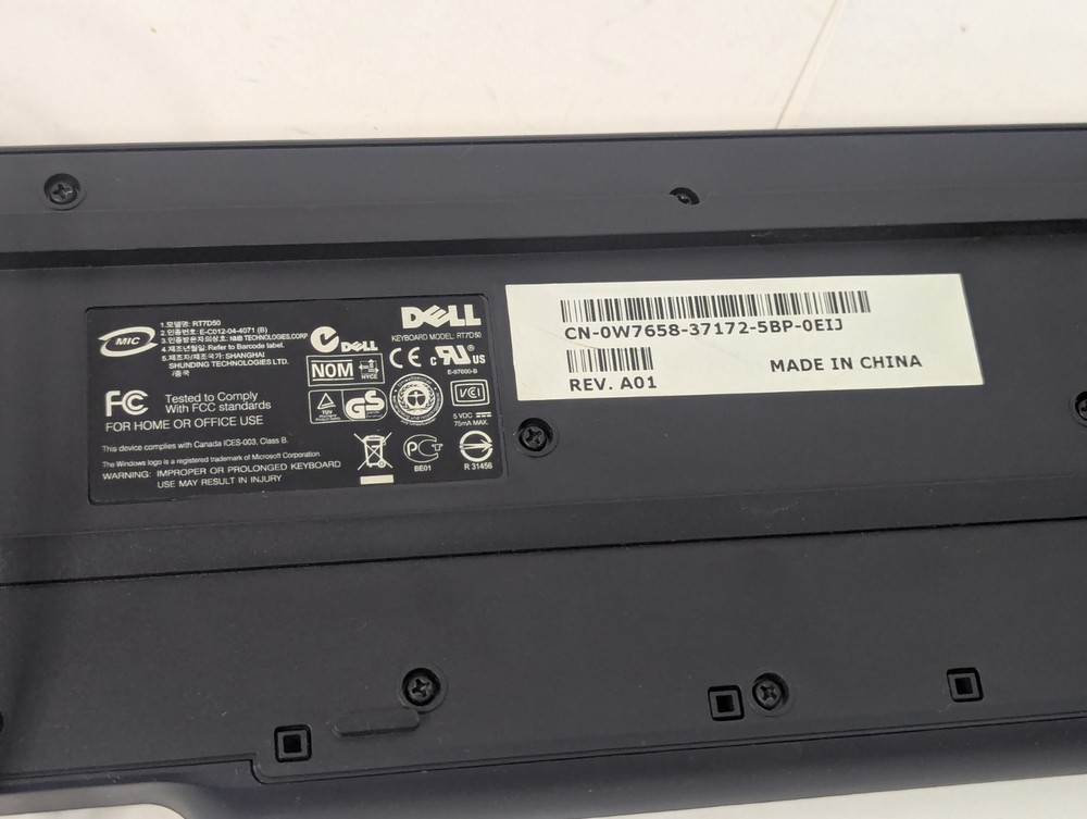 Wired Dell Computer Keyboard W/ AST Wired 3D Optical Mouse