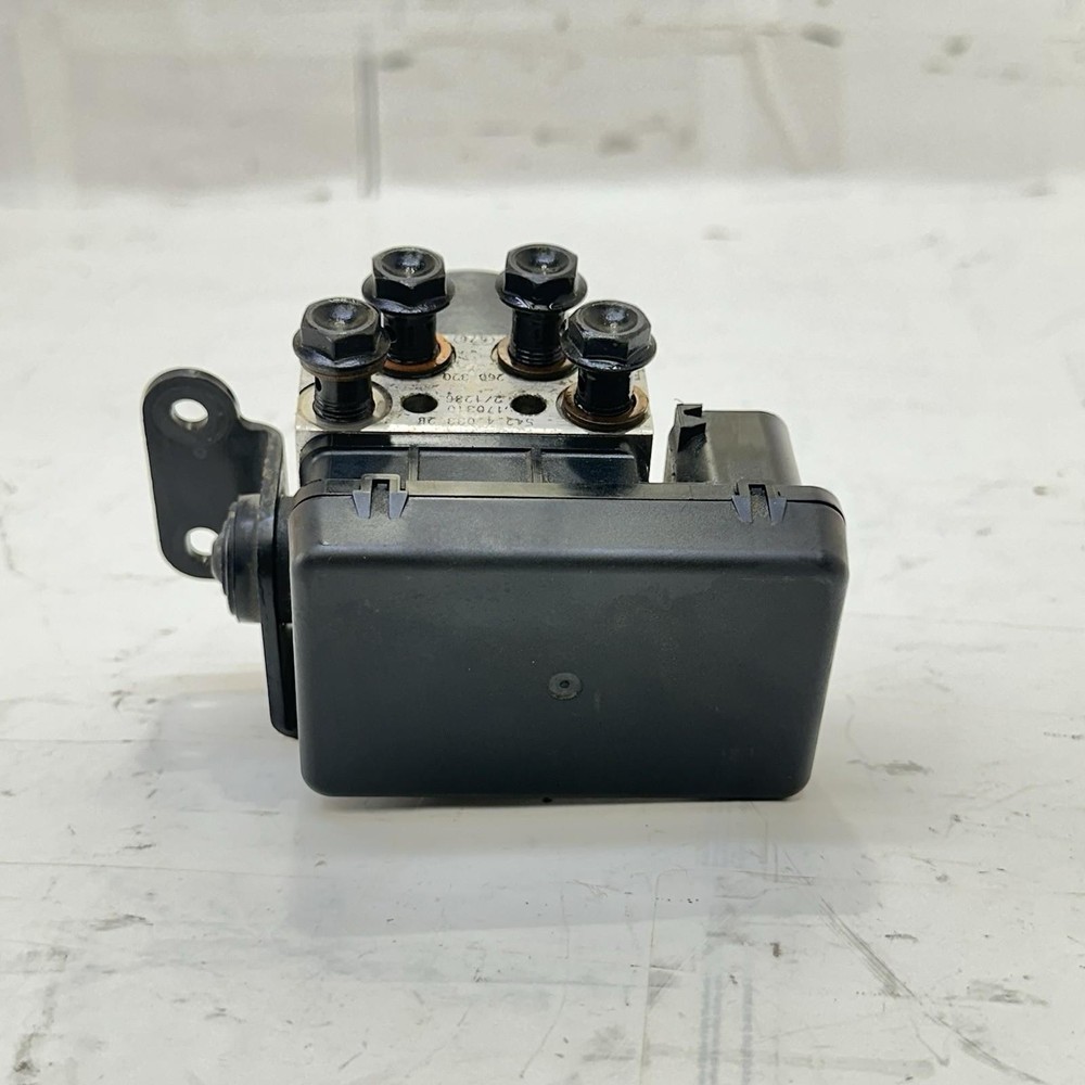 2016 - 2018 DUCATI HYPERMOTARD 939 ABS PUMP BRAKE SYSTEM CONTROL MODULE STOCK