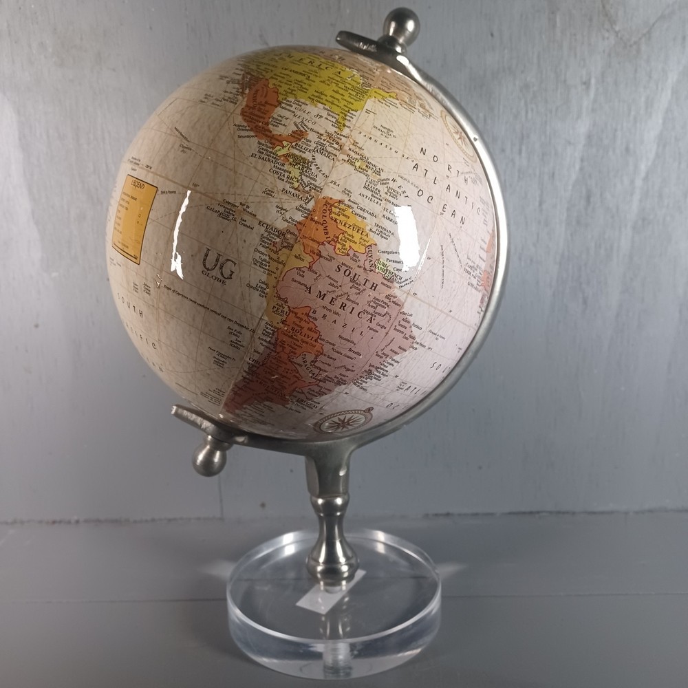 2009 UG Globe Desktop 6.5" Diameter