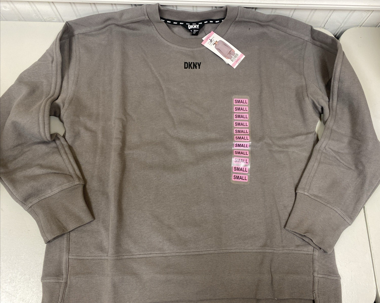 DKNY Women's Crew Neck Sweatshirt Assorted Sizes and Colors NWT