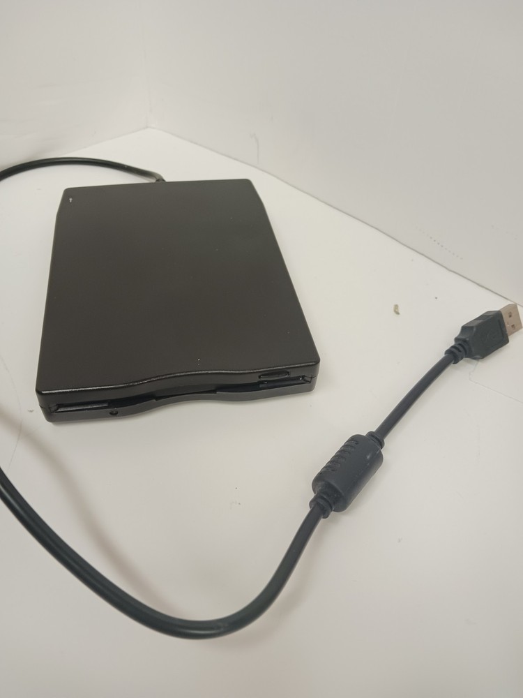 Bytecc Slim Usb External 3.5" Floppy Disk Drive BT-144 Plug And Play Tested