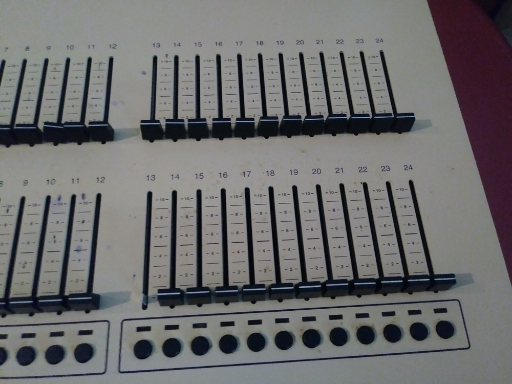 Electronics Diversified Inc. EDI Lite Theatrical Lighting Control Console USA