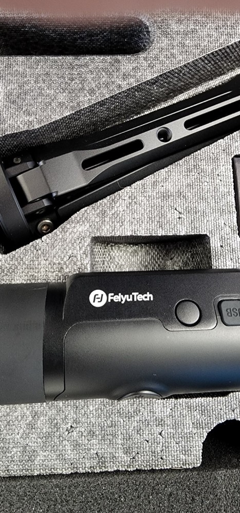 FEIYUTECH HANDHELD GIMBAL (AK2000)