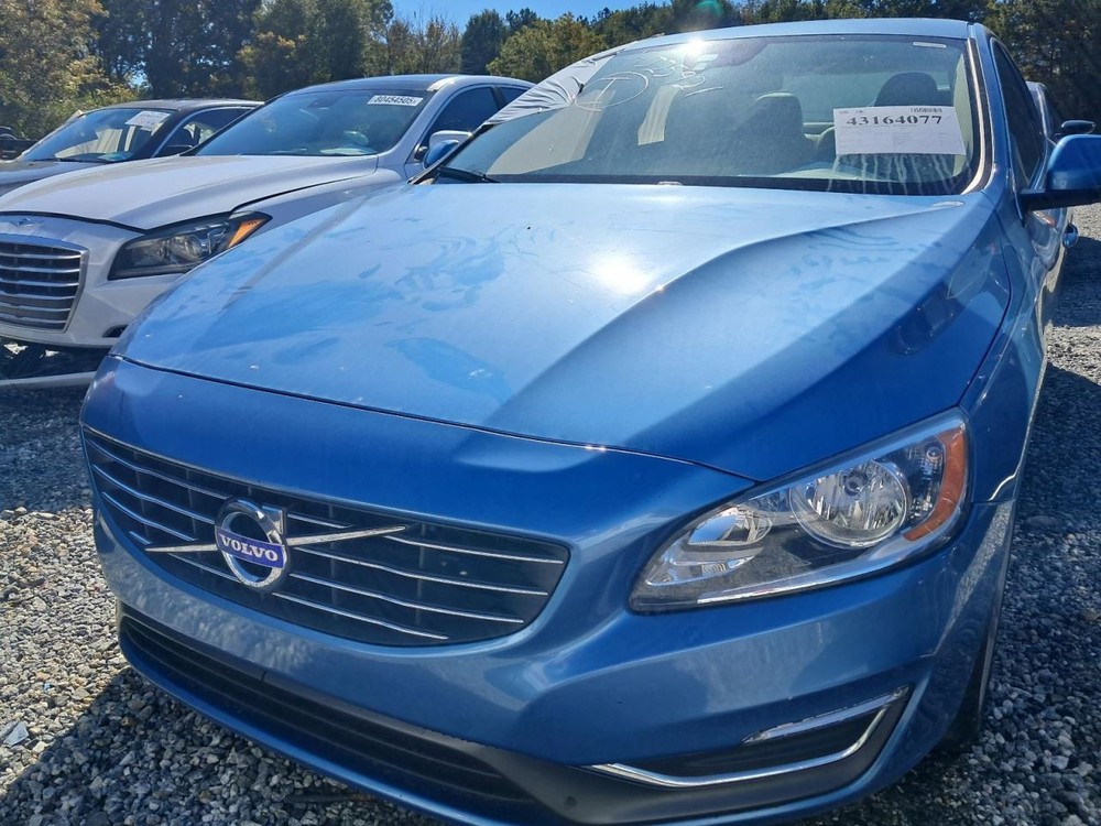 S60 2014 Glove Box 4848861