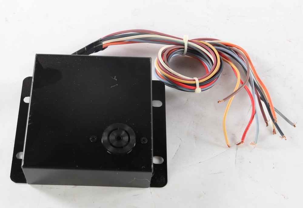 New Genuine OEM 6513274 Bobcat Module