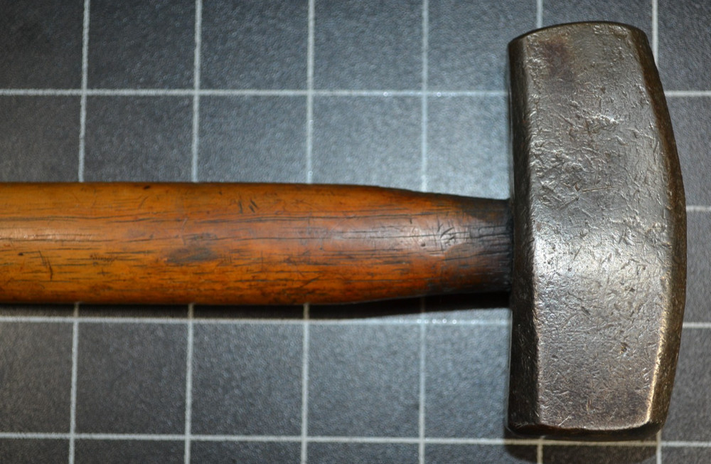 STANLEY / ATHA - HAND DRILLING HAMMER - 2# - ALL ORIGINAL W/ LABEL ON THE HANDLE