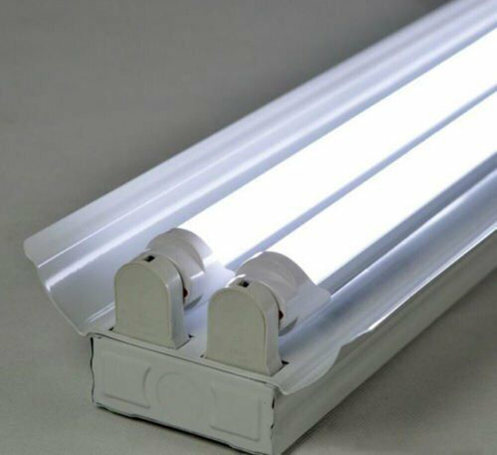 4ft T8 G13 LED Warehouse Store Commercial Light Fixture 2 Bulb Lamp Clear 6500k