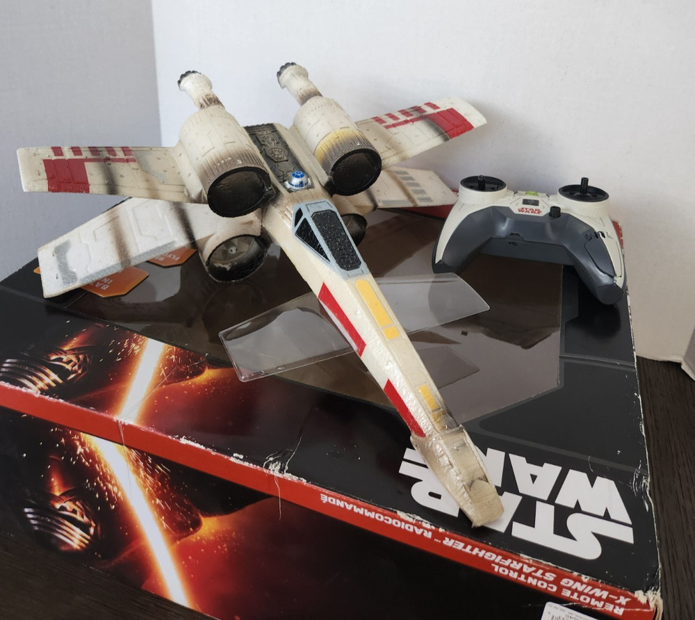 Air Hogs Star Wars Remote Control X-Wing Starfighter. Untested