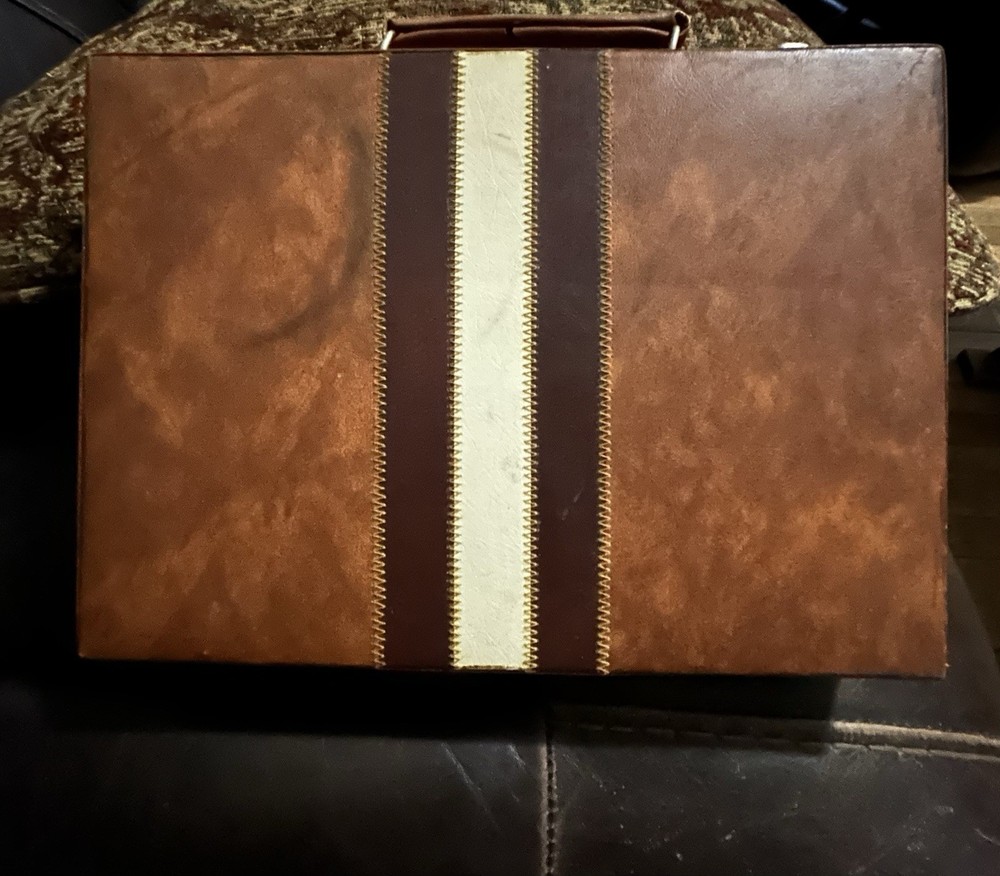 Vintage Smaller Backgammon Set 8” x 11” complete.